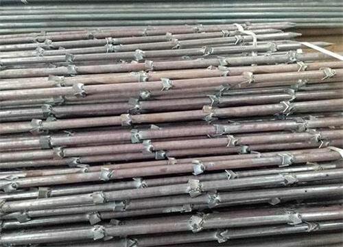 甘泉隧道钢花管